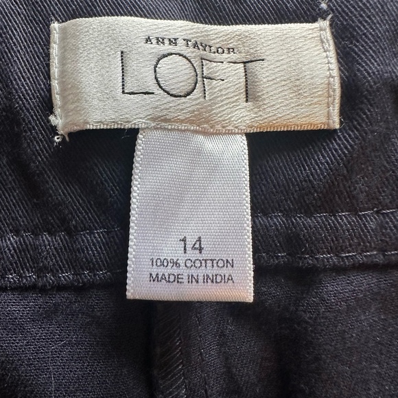 LOFT Dark Blue Women's Bermudas 4” with White Accents Size 14 NWOT‎ - Picture 3 of 8